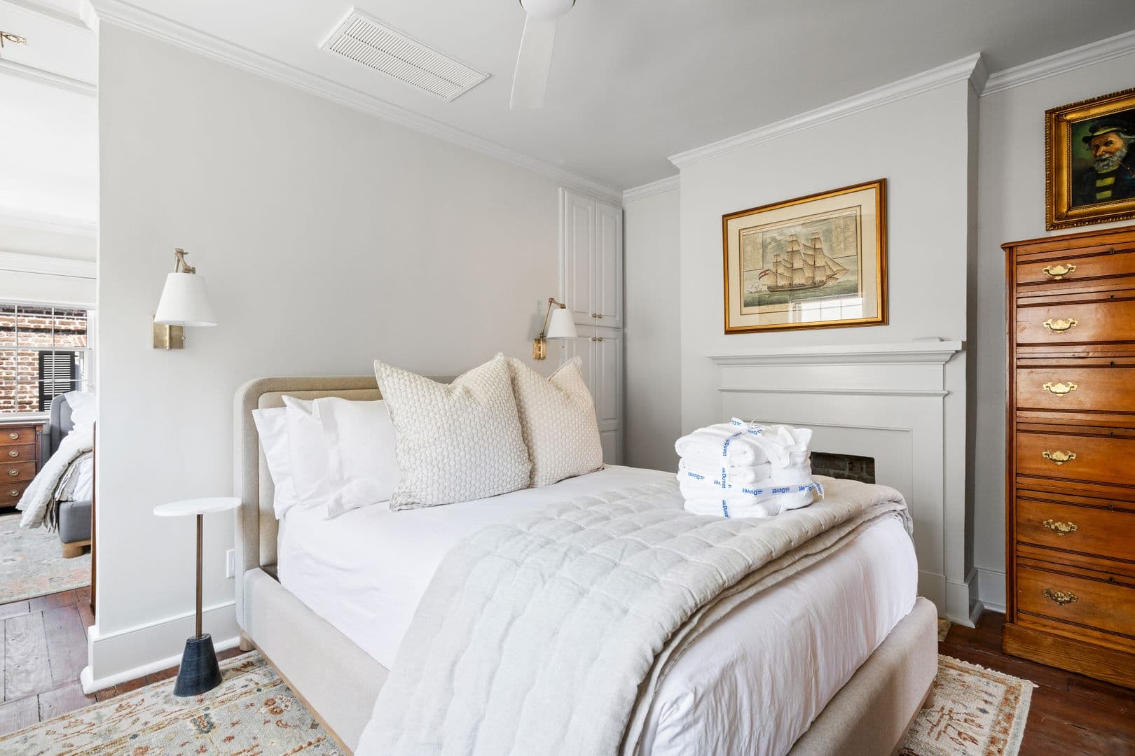 Charleston House: 9 Lamboll Street