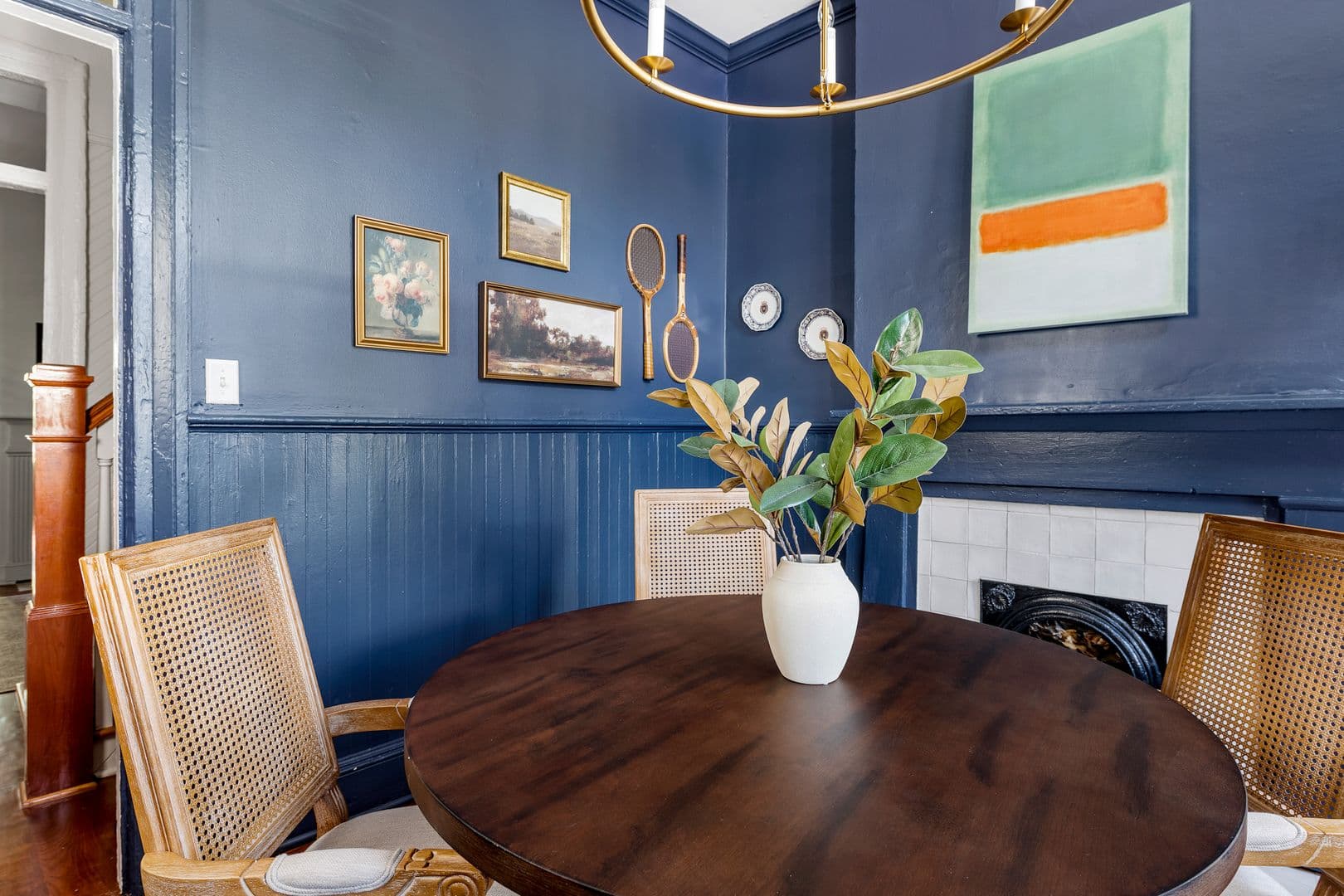 Charleston House: 46 Wentworth Street