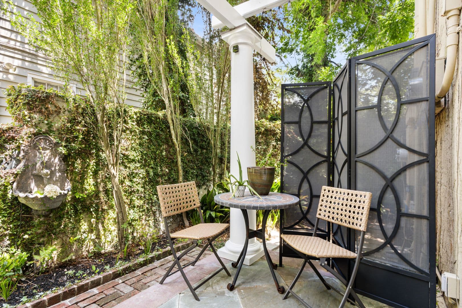 Charleston House: 28 Chapel Street, Suite 2
