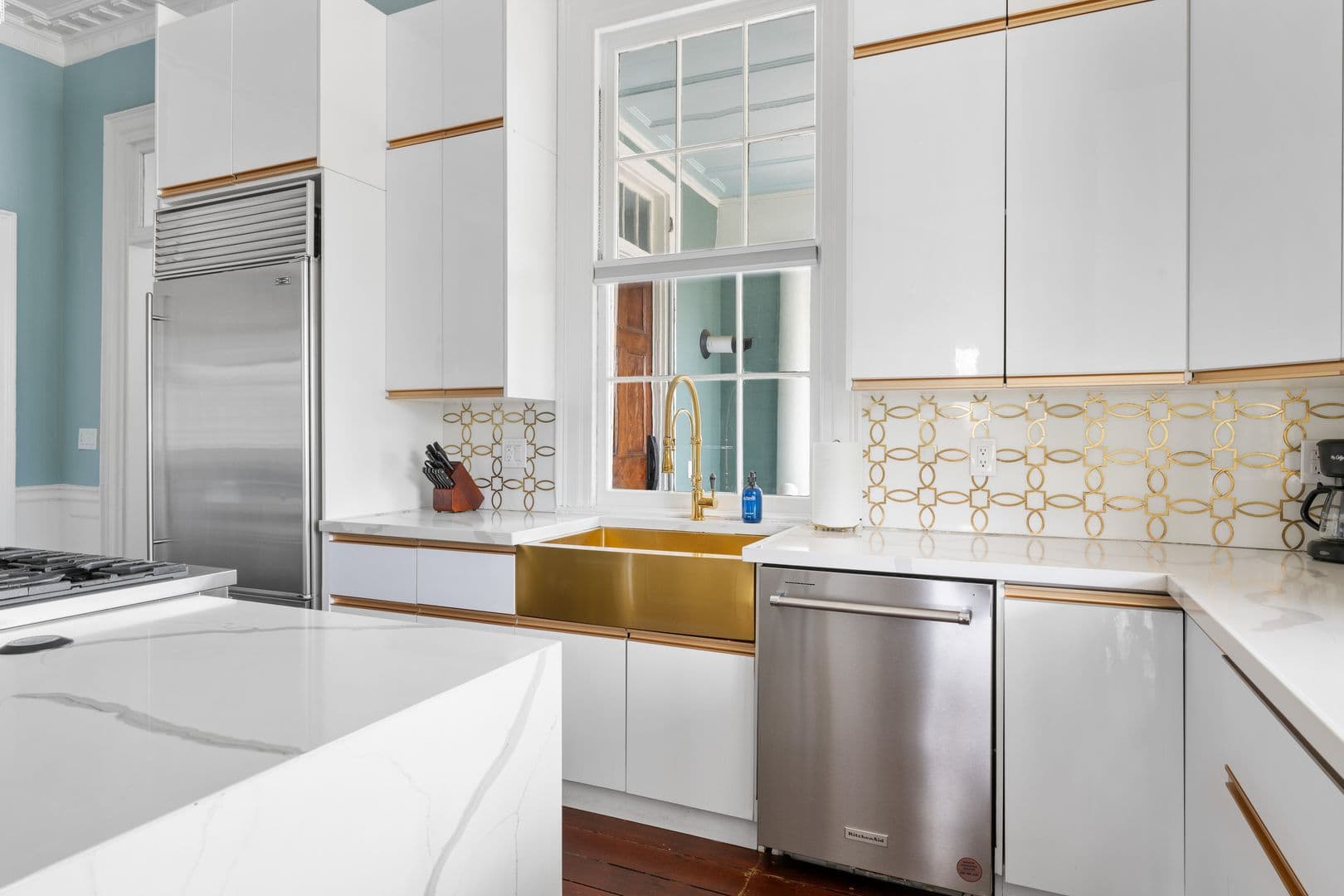 Charleston House: 96 Ashley Avenue