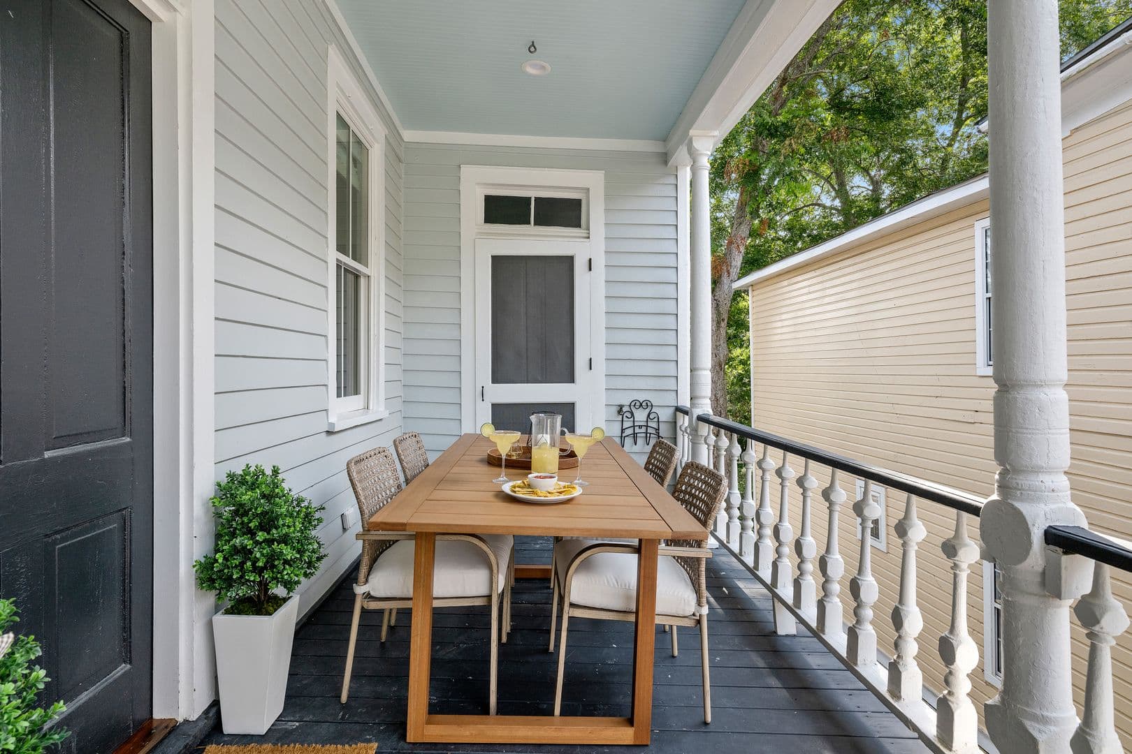 Charleston House: 744 Rutledge Avenue