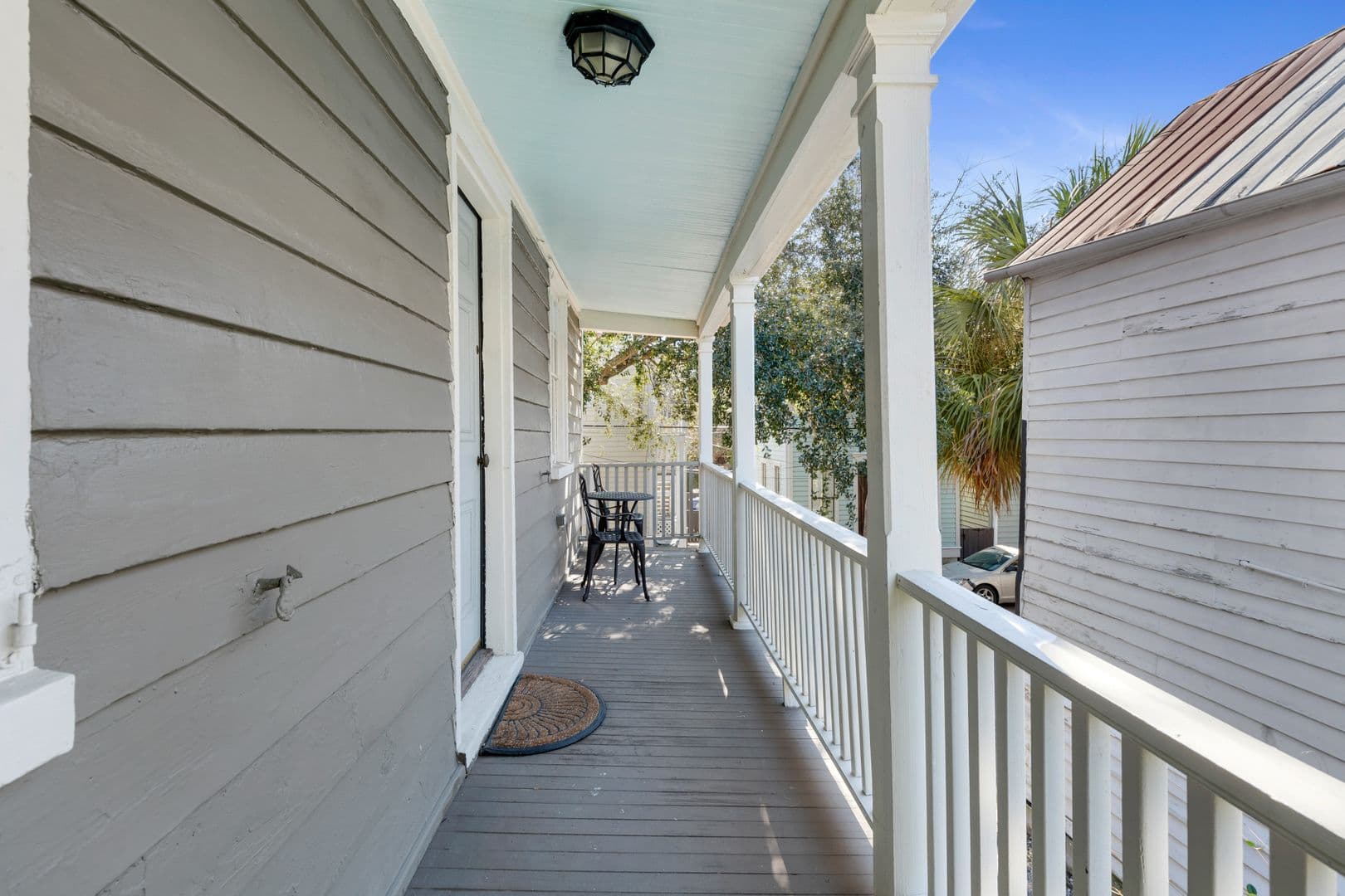 Charleston House: 18 Bogard Street