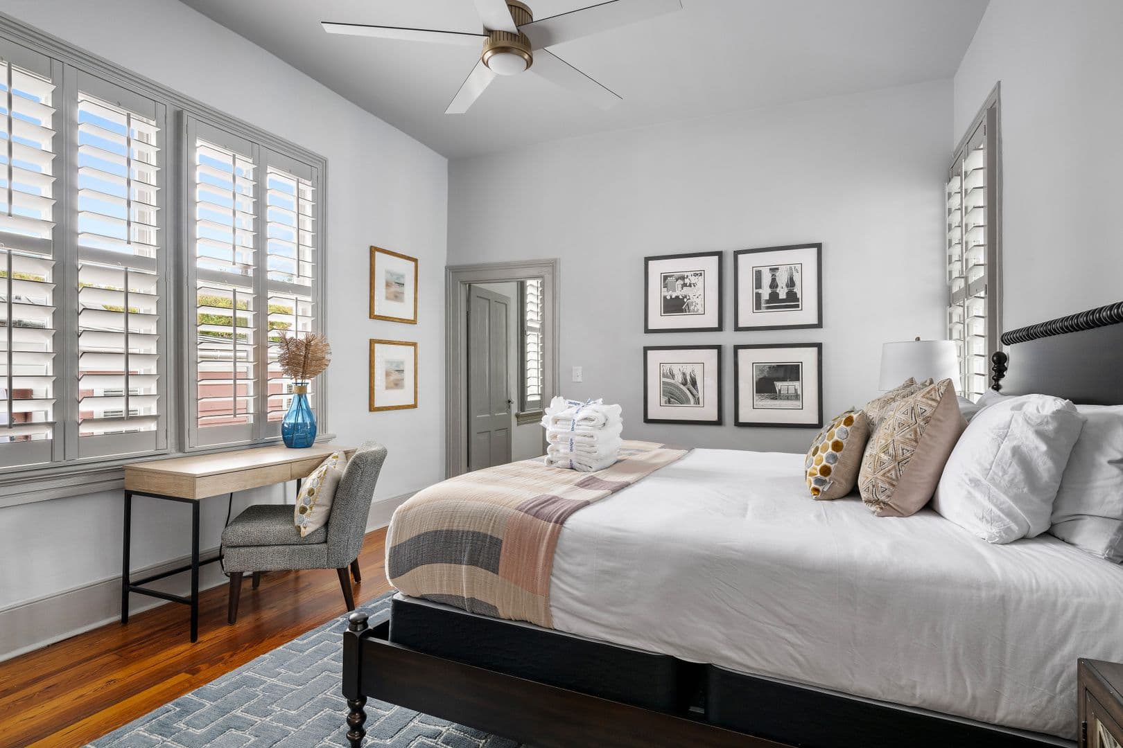 Charleston House: 135 Broad Street