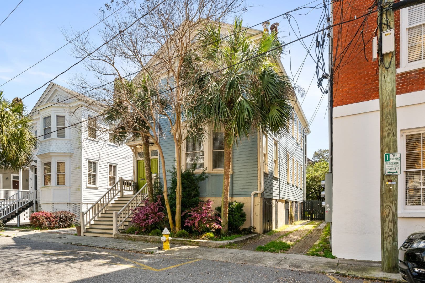 Charleston House: 33 Society Street