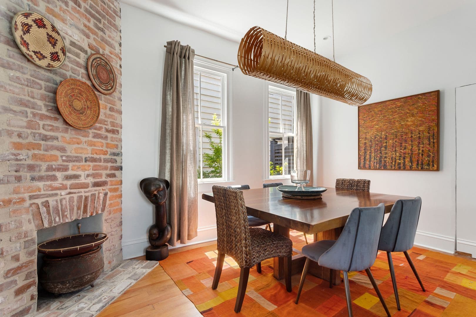 Charleston House: 94 Bogard Street