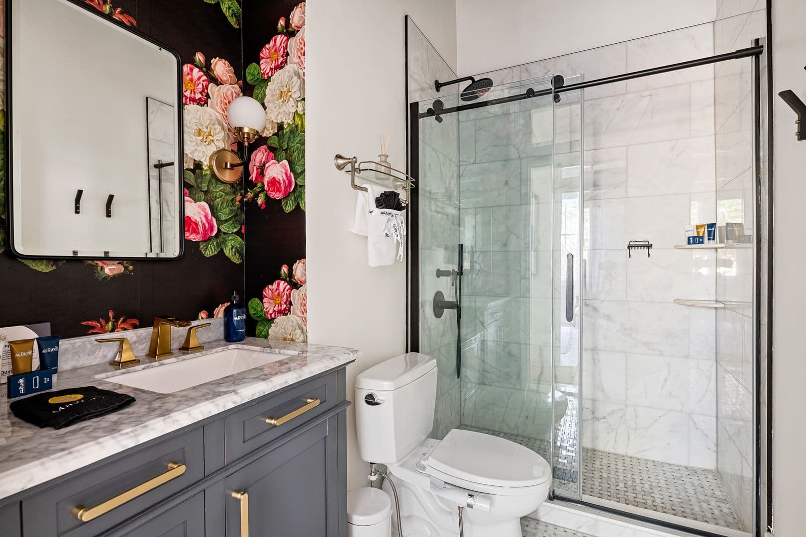 Charleston House: 65 Vanderhorst Street