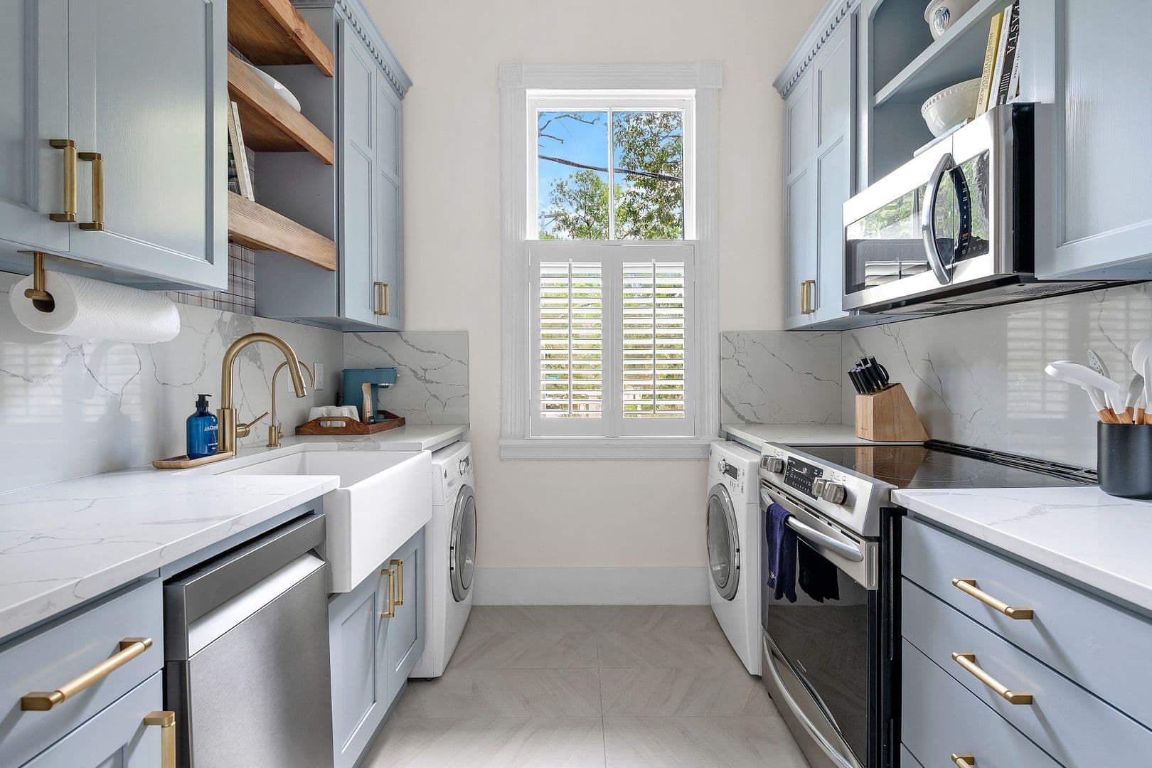 Charleston House: 65 Vanderhorst Street
