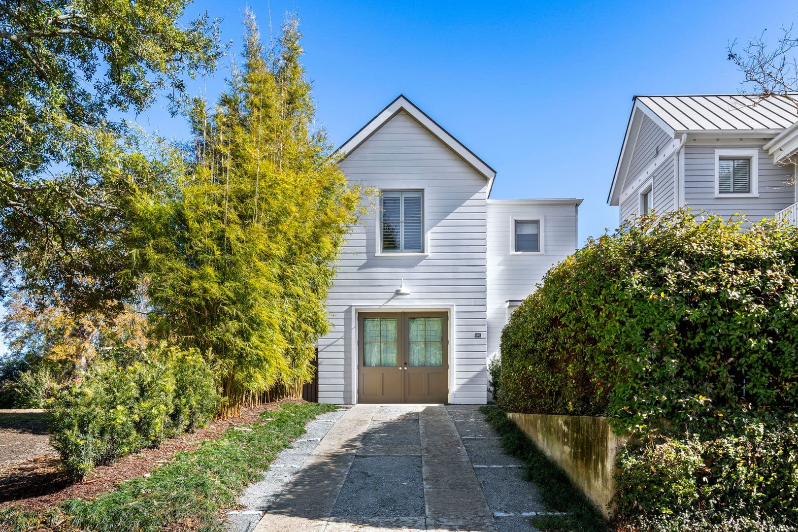 Charleston House: 36 10th Avenue