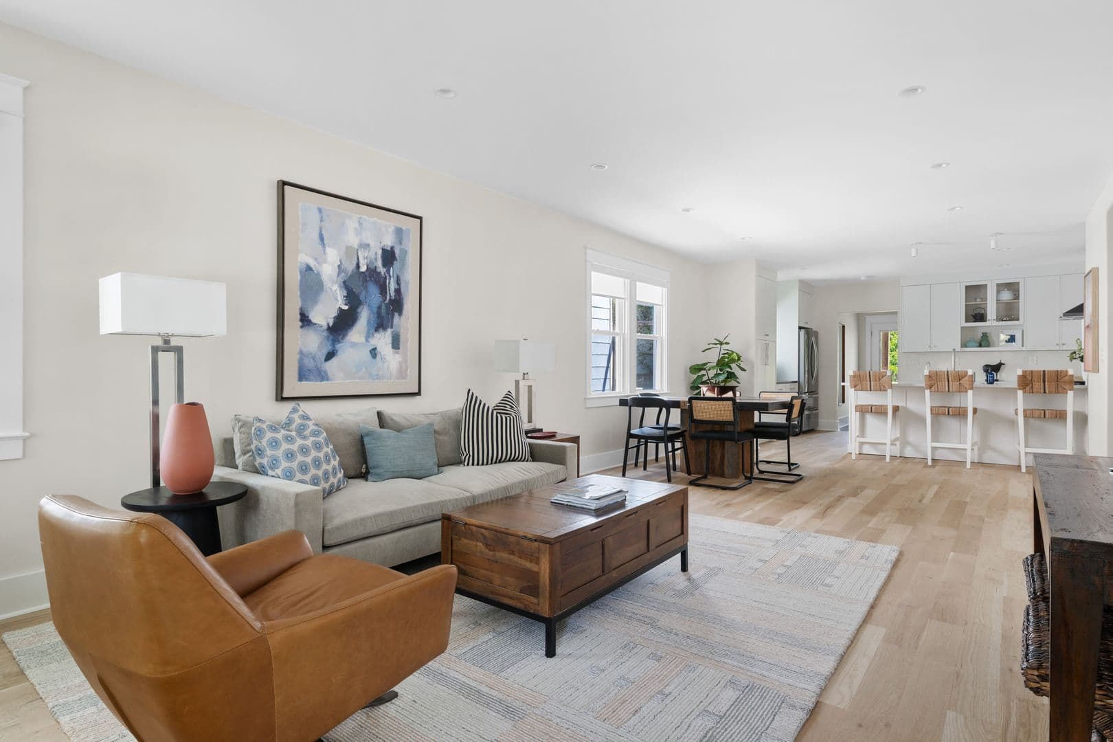 Charleston House: 191 W. Poplar Street