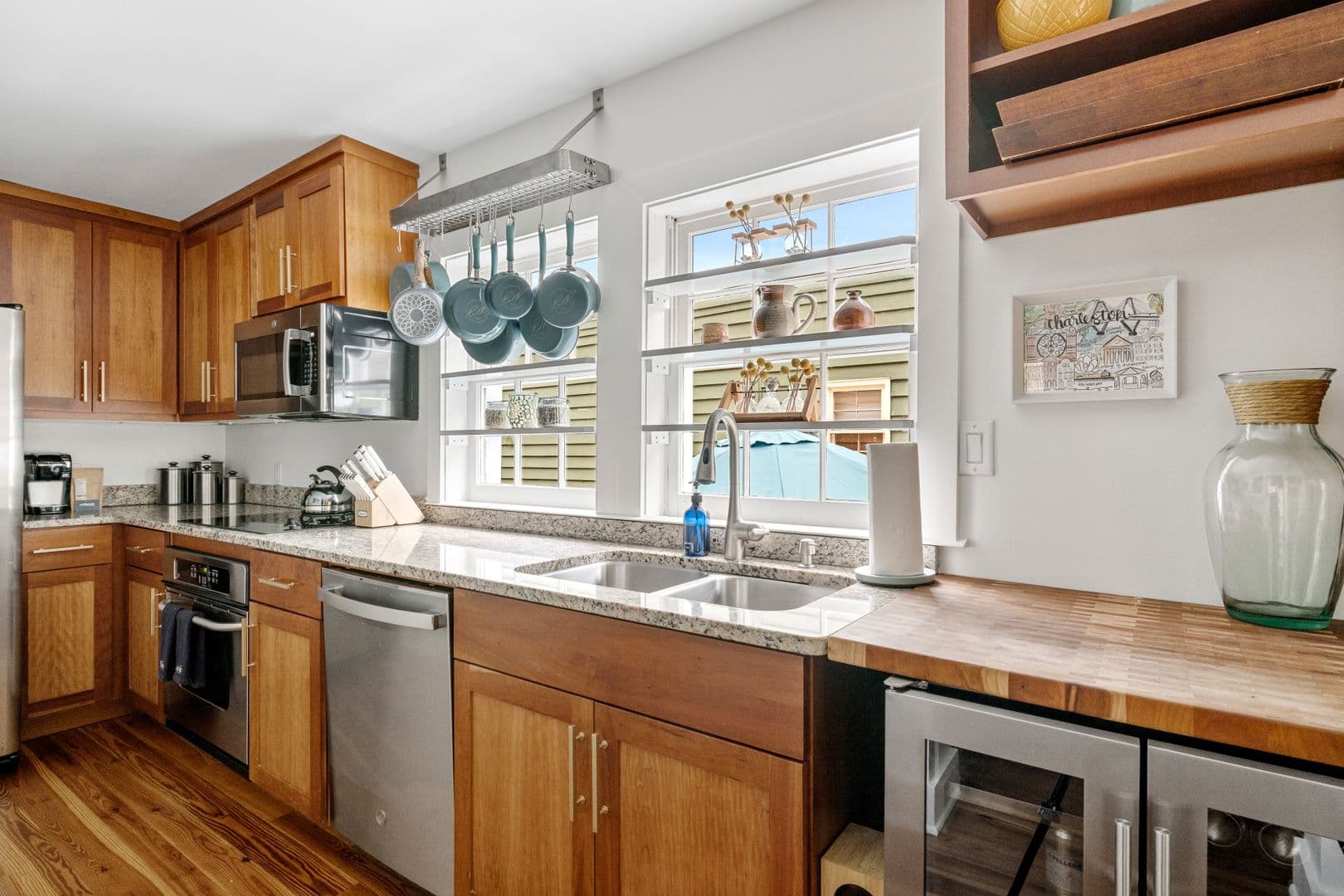Charleston House: 234 Rutledge Avenue