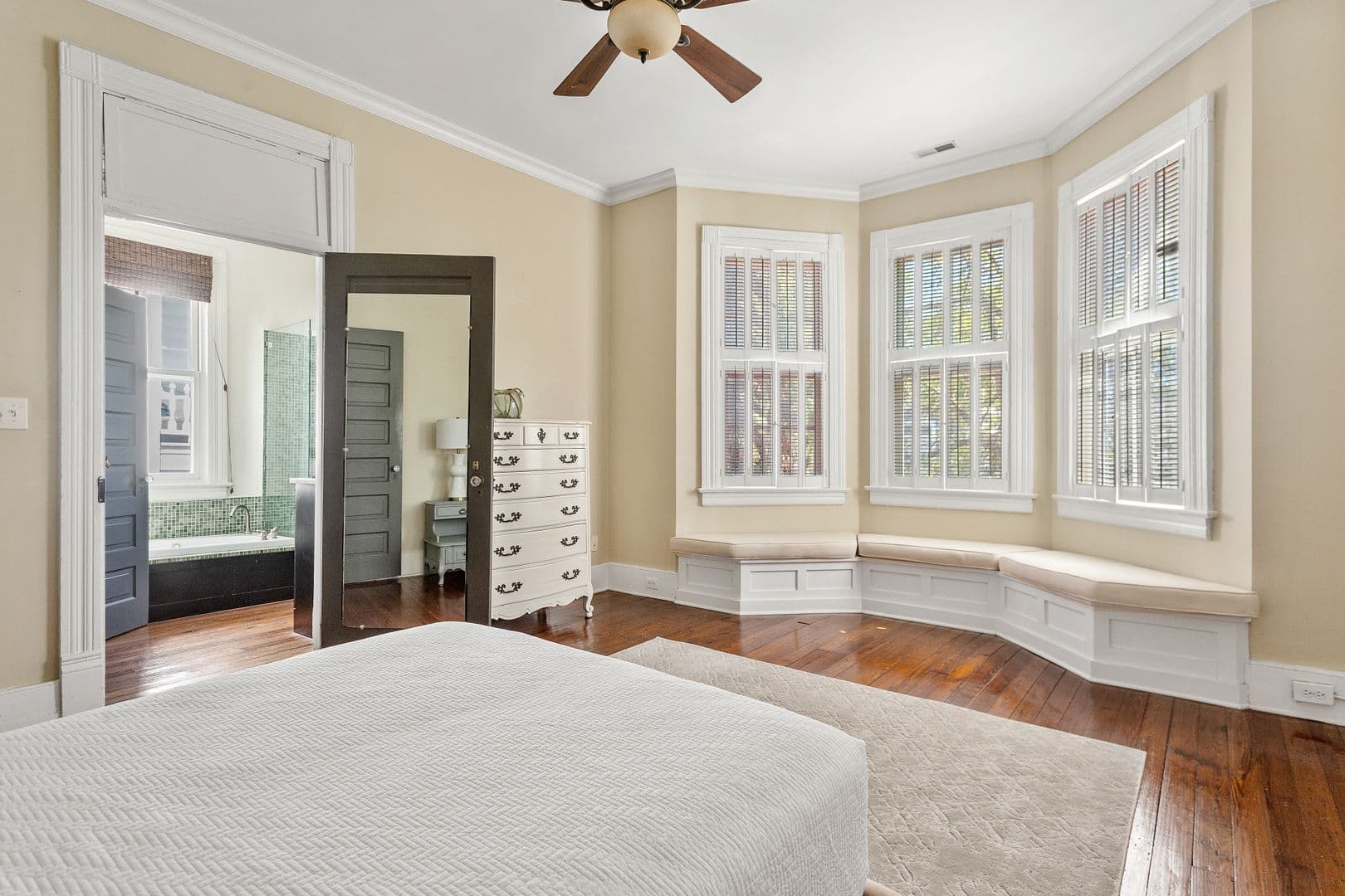 Charleston House: 80 Vanderhorst Street