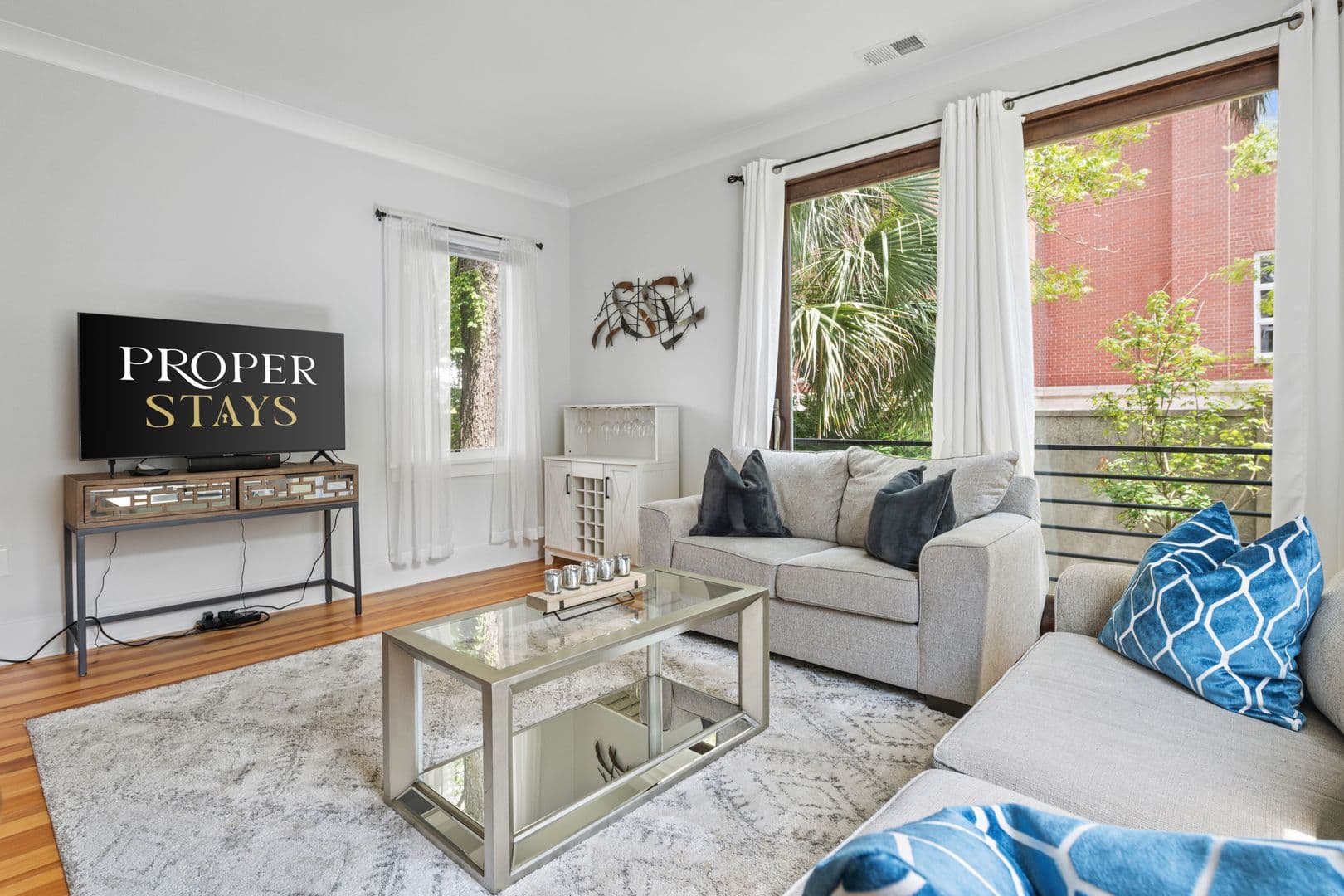 Charleston House: 21 Charlotte Street