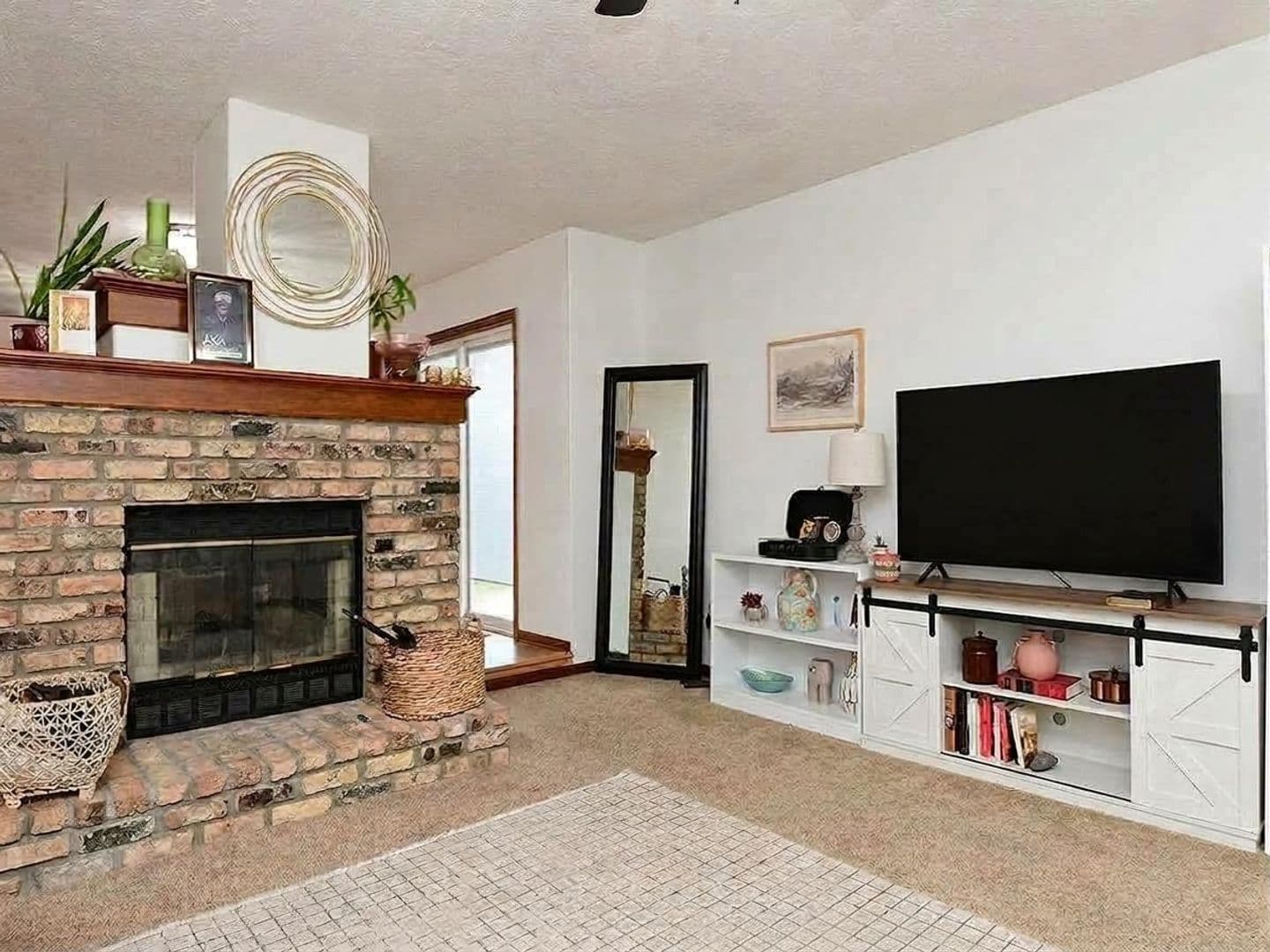 Omaha House: 12117 Spencer Street