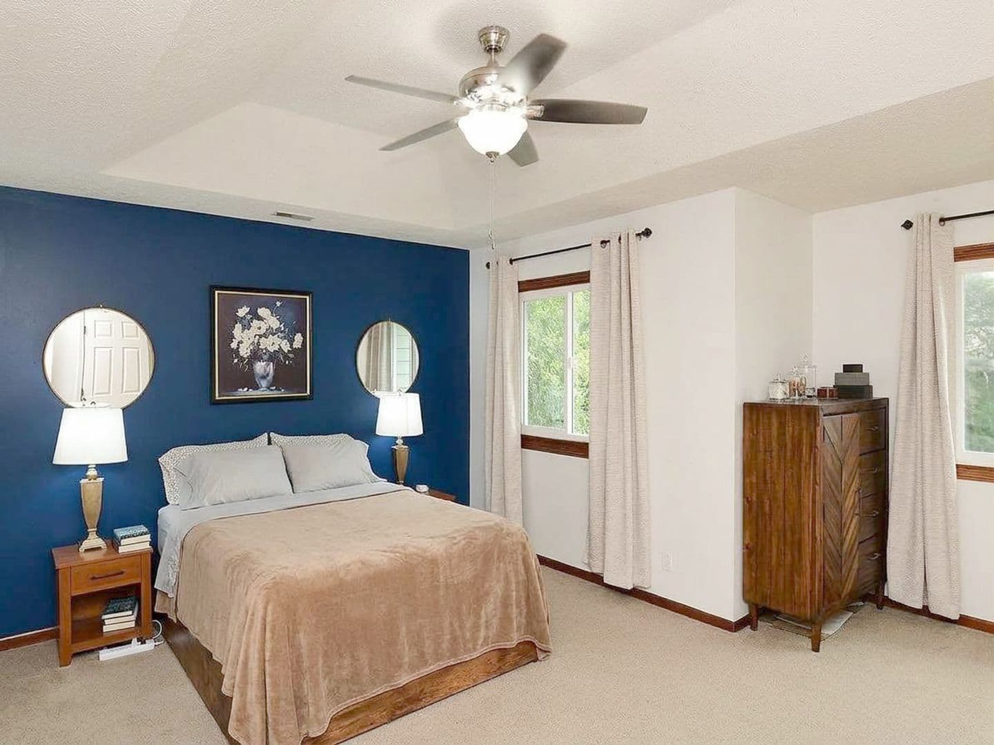 Omaha House: 12117 Spencer Street