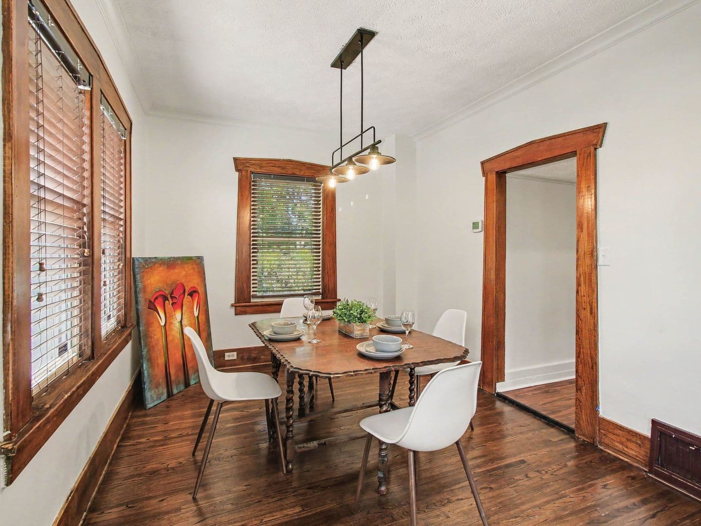 Omaha House: 6354 Parker St