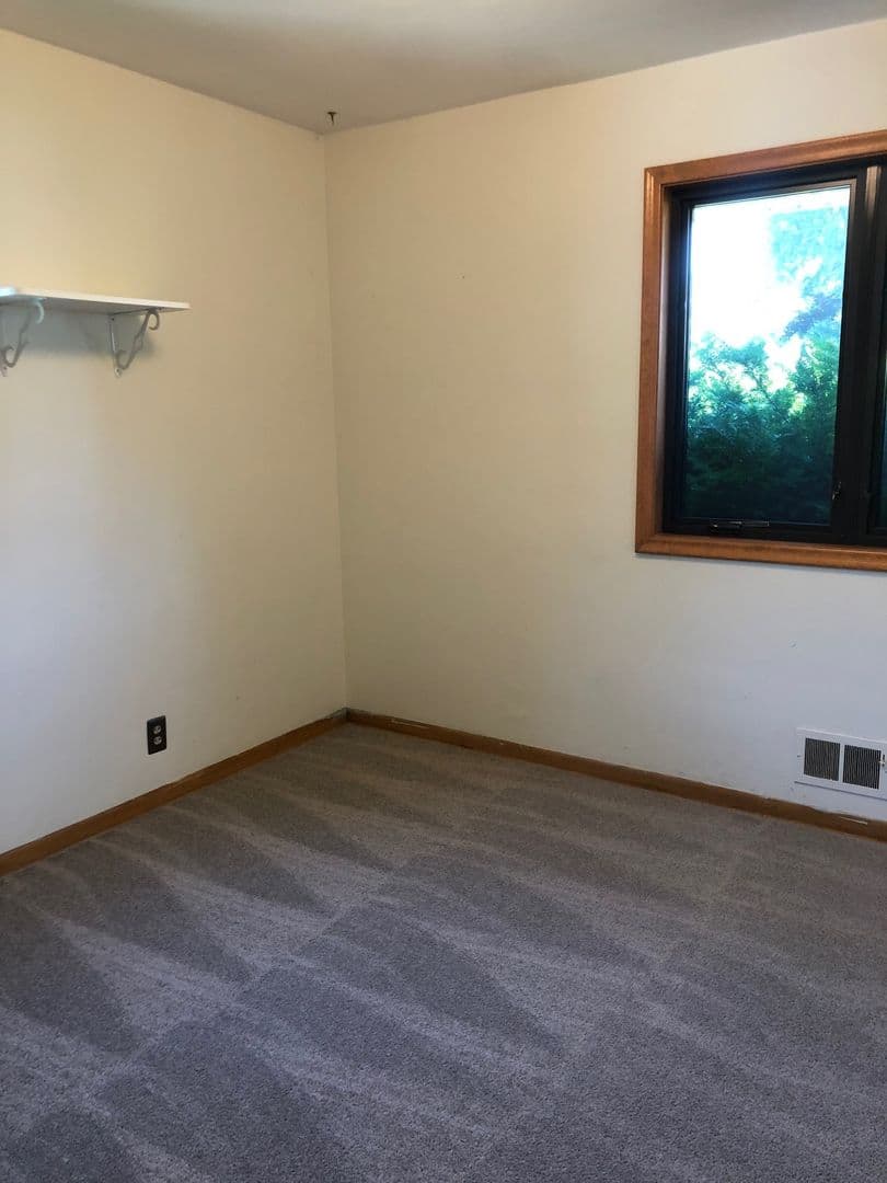 Omaha House: 7639 Wright St