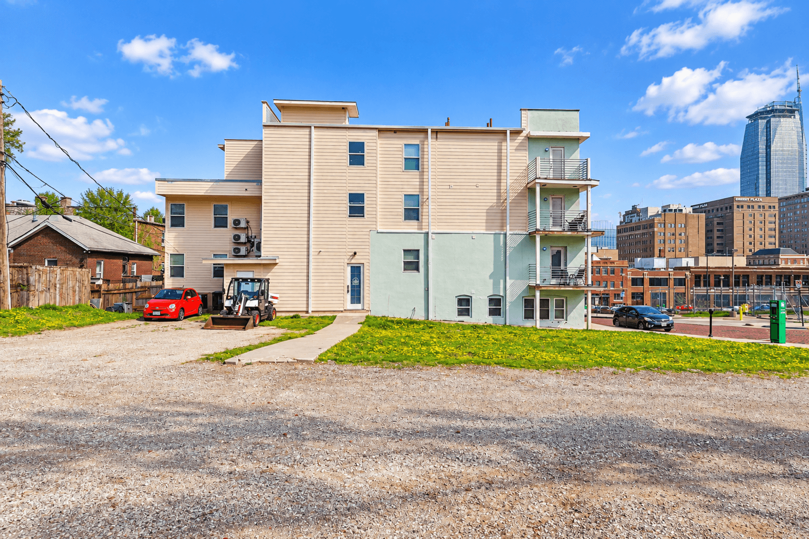 Omaha Apartment: 614 S 18th Street