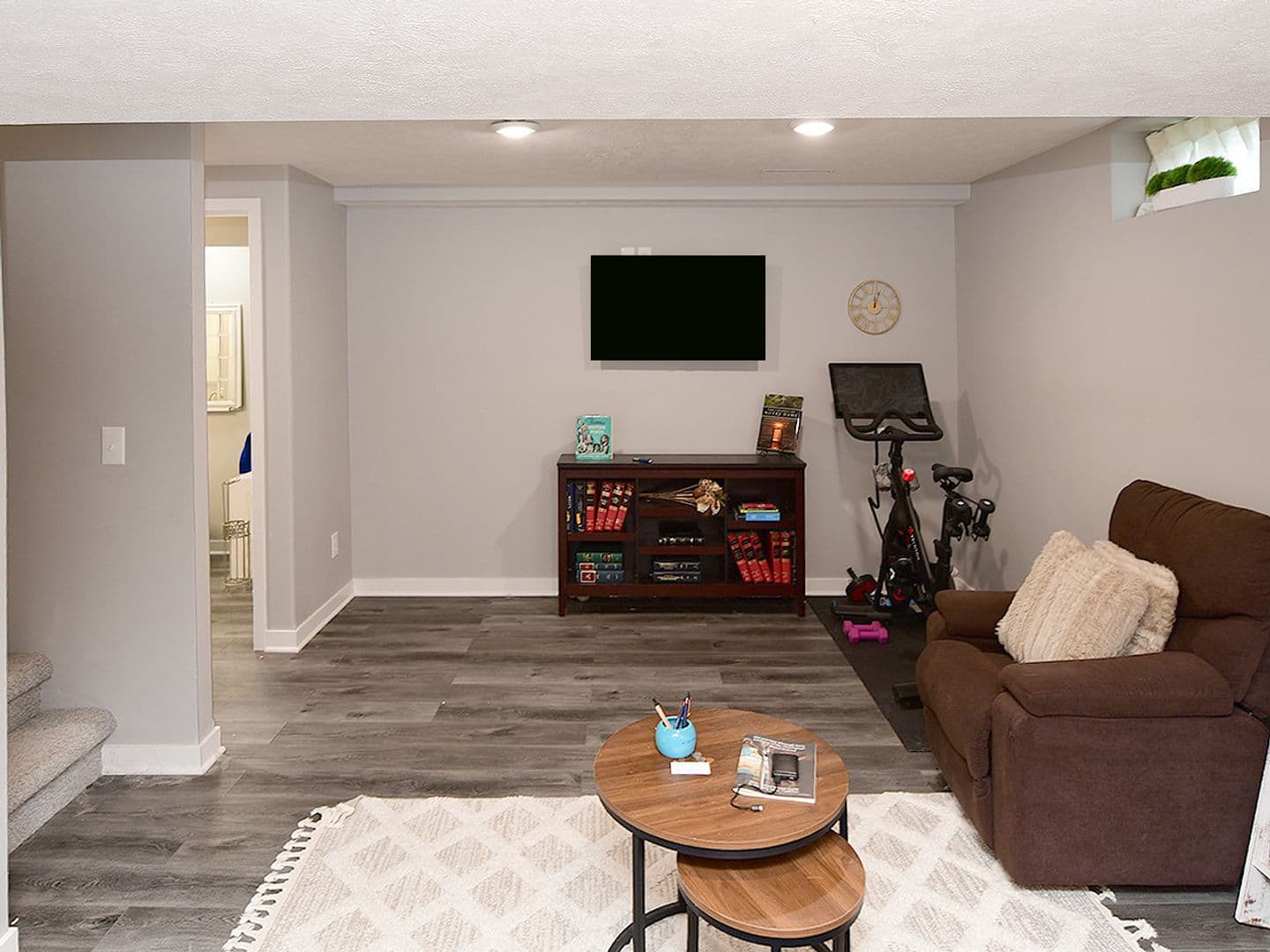 Omaha House: 12117 Spencer Street