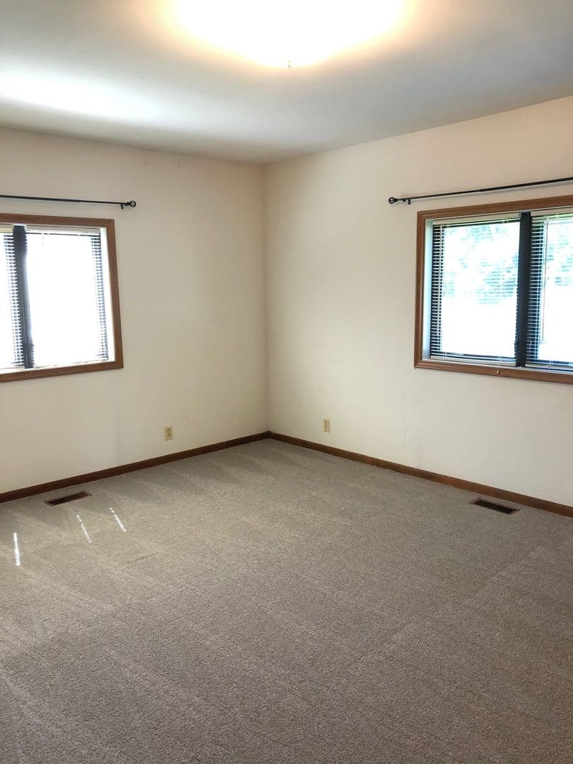 Omaha House: 7639 Wright St