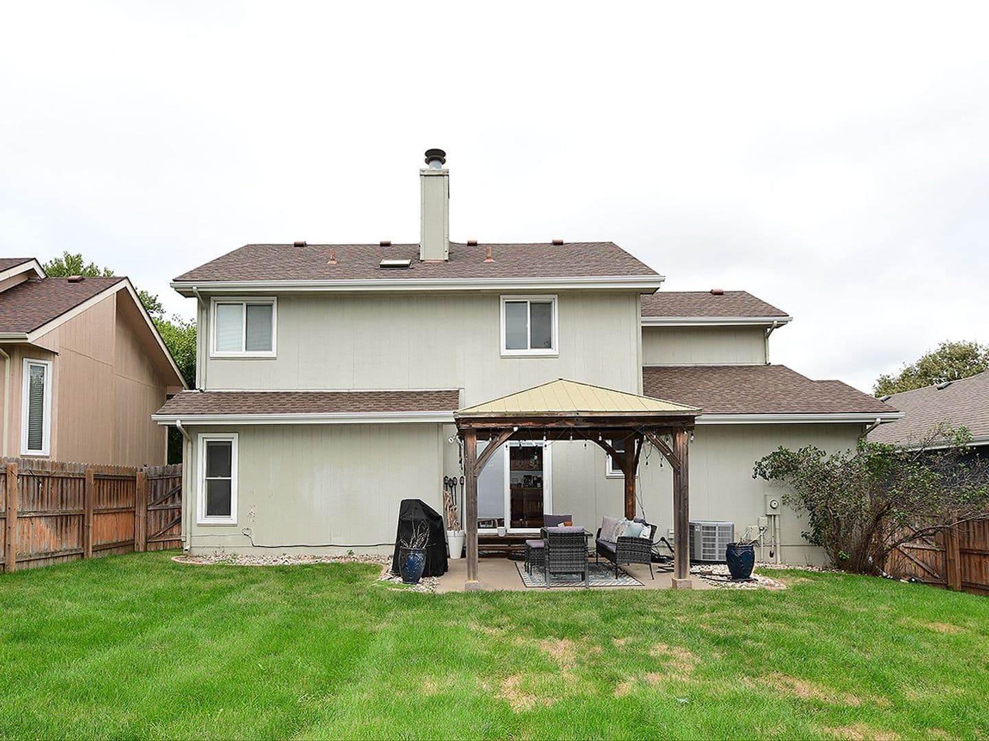 Omaha House: 12117 Spencer Street