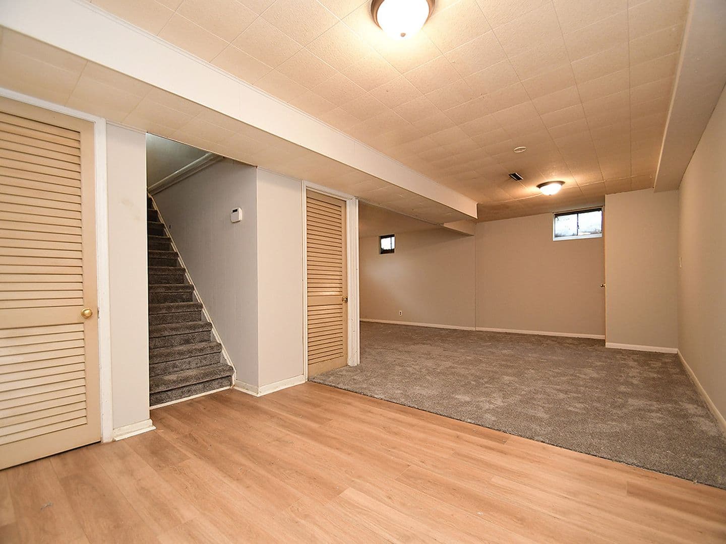 Omaha House: 1213 N 89th St