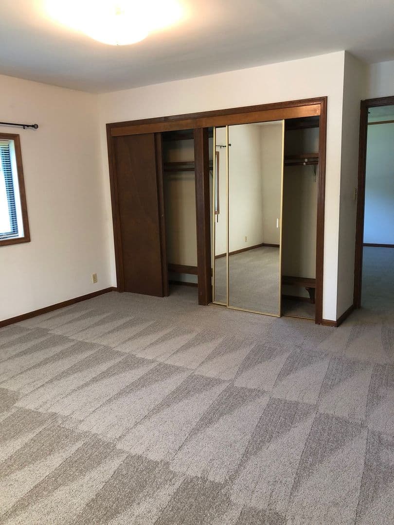Omaha House: 7639 Wright St
