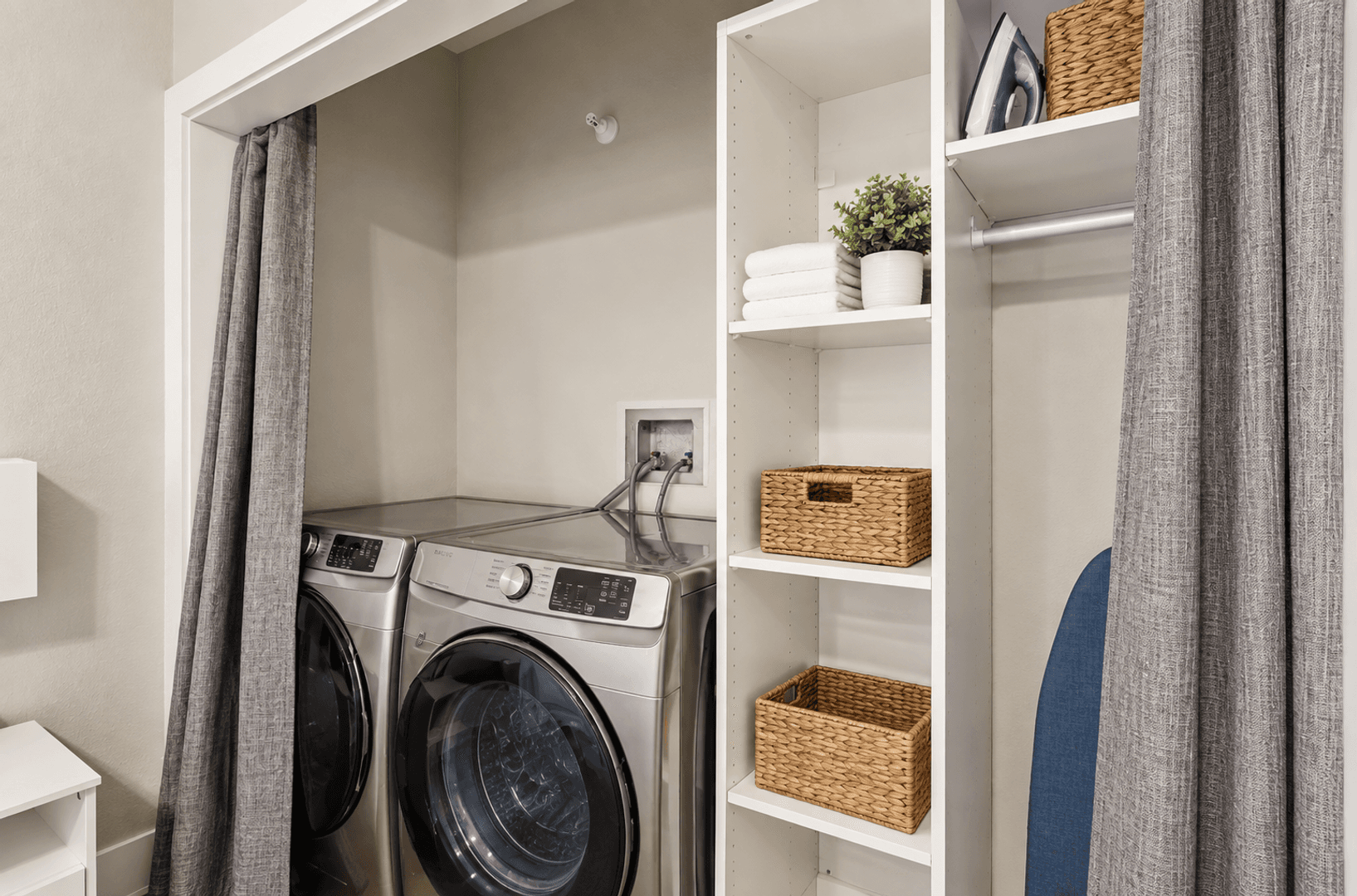 Omaha Apartment: 614 S 18th Street