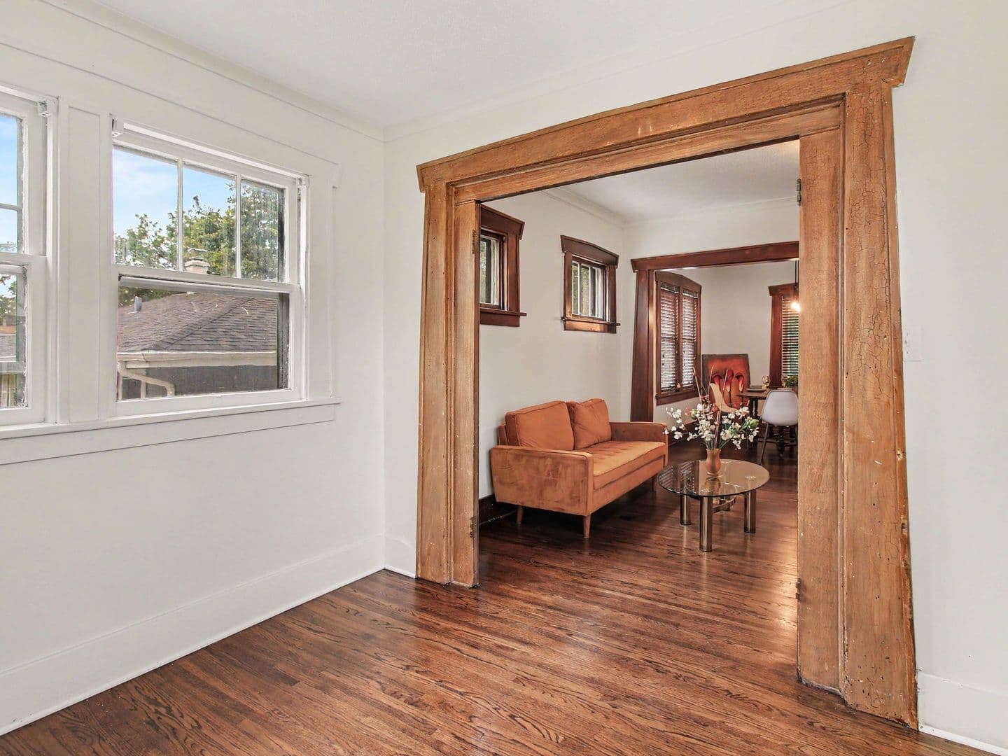 Omaha House: 6354 Parker St