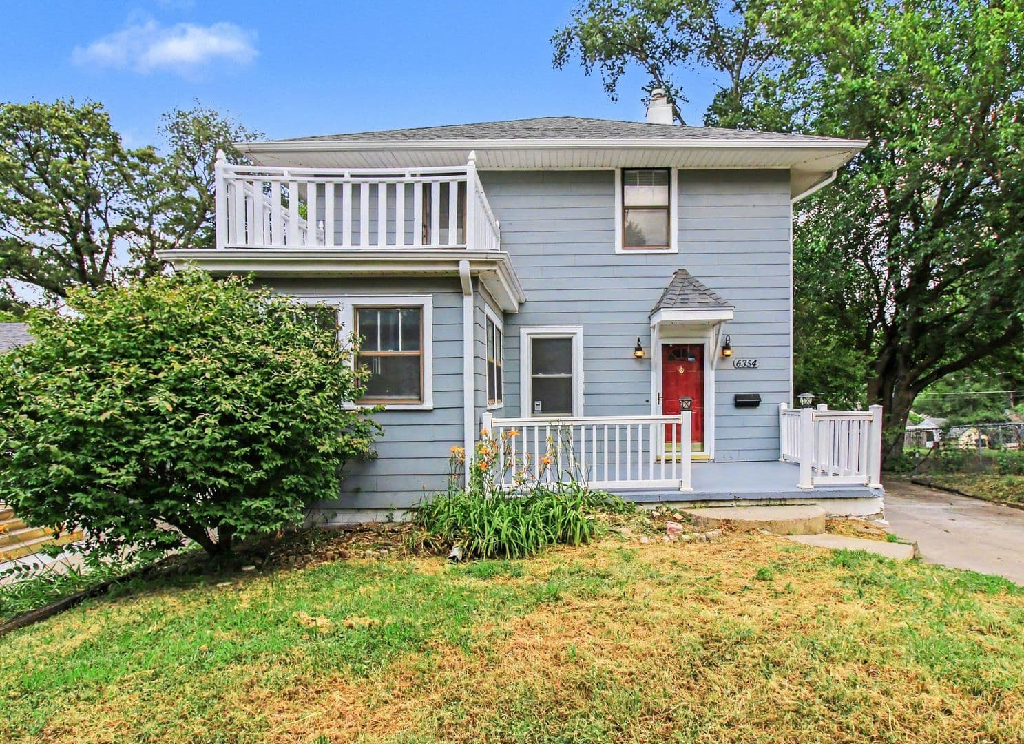 Omaha House: 6354 Parker St