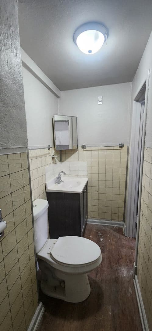 Des Moines Apartment: 1144 36th Street
