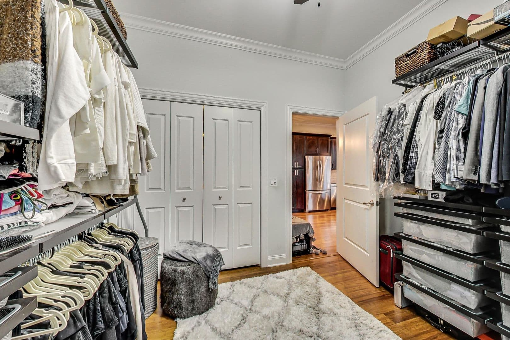 Chicago Apartment: 1239-1259 W Madison St.