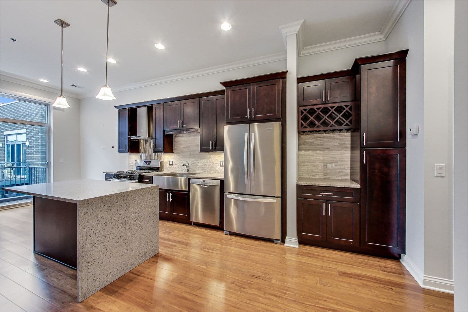 Chicago Apartment: 1239-1259 W Madison St.