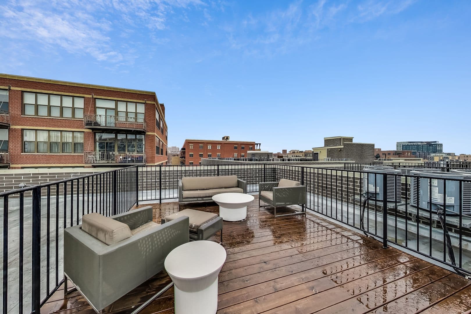Chicago Apartment: 1239-1259 W Madison St.
