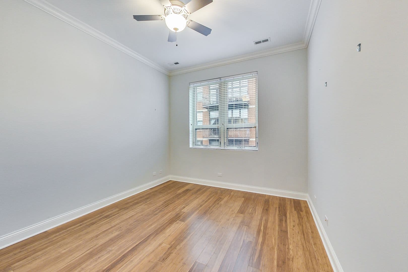 Chicago Apartment: 1239-1259 W Madison St.