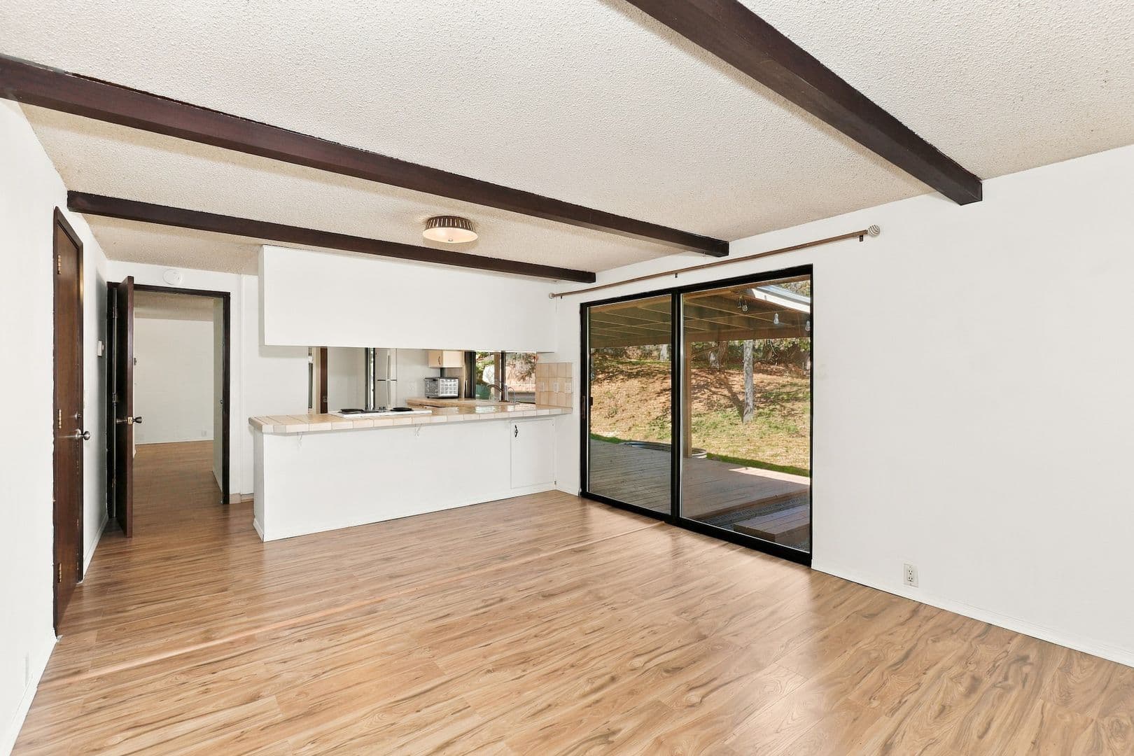 Eugene House: 65 Brae Burn Dr