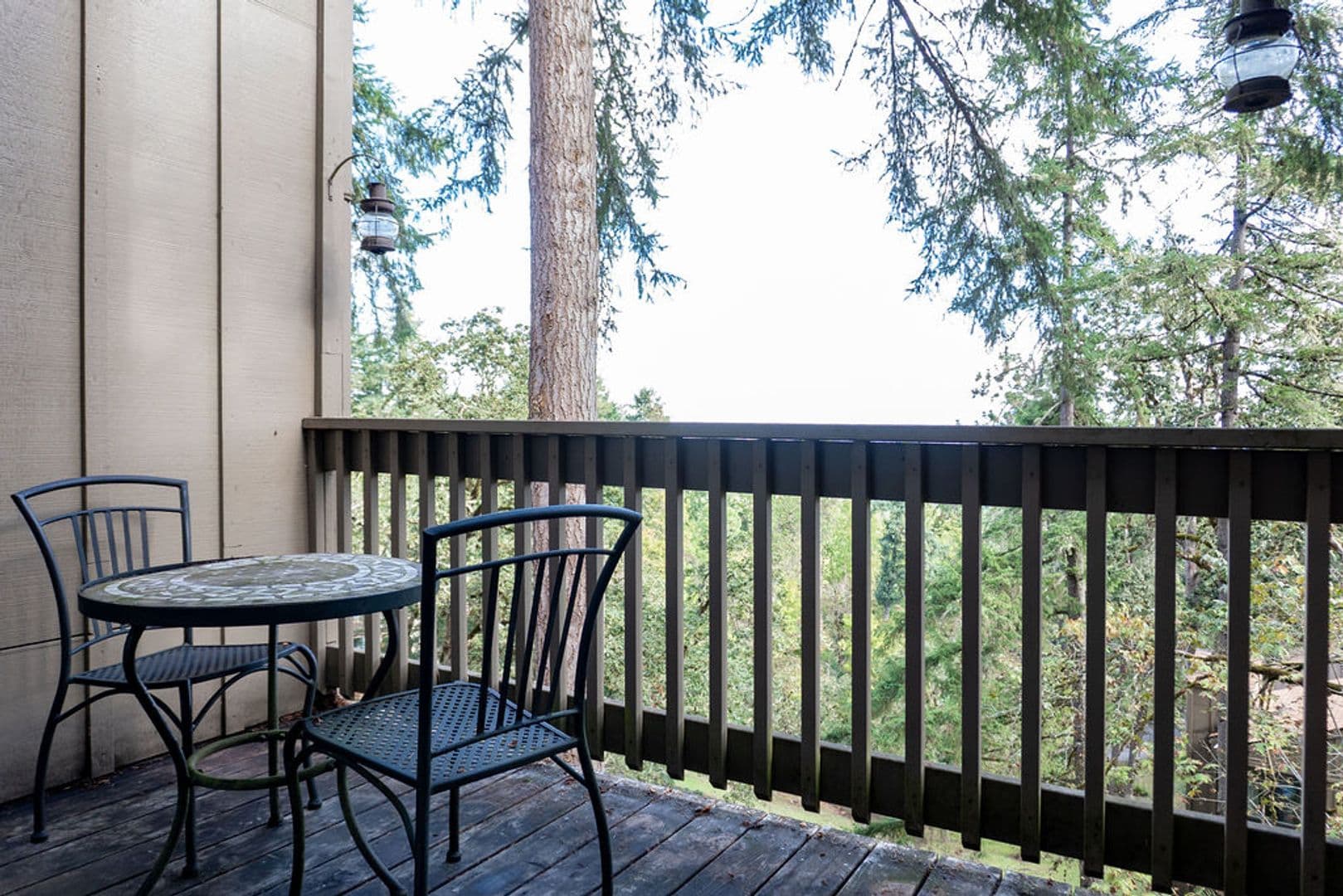Eugene House: 431 Stonewood Dr