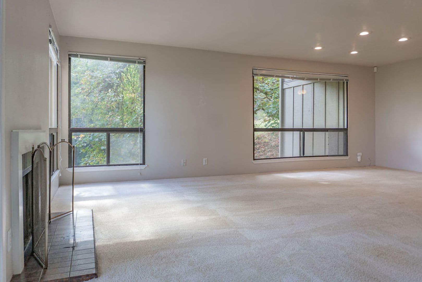 Eugene House: 431 Stonewood Dr