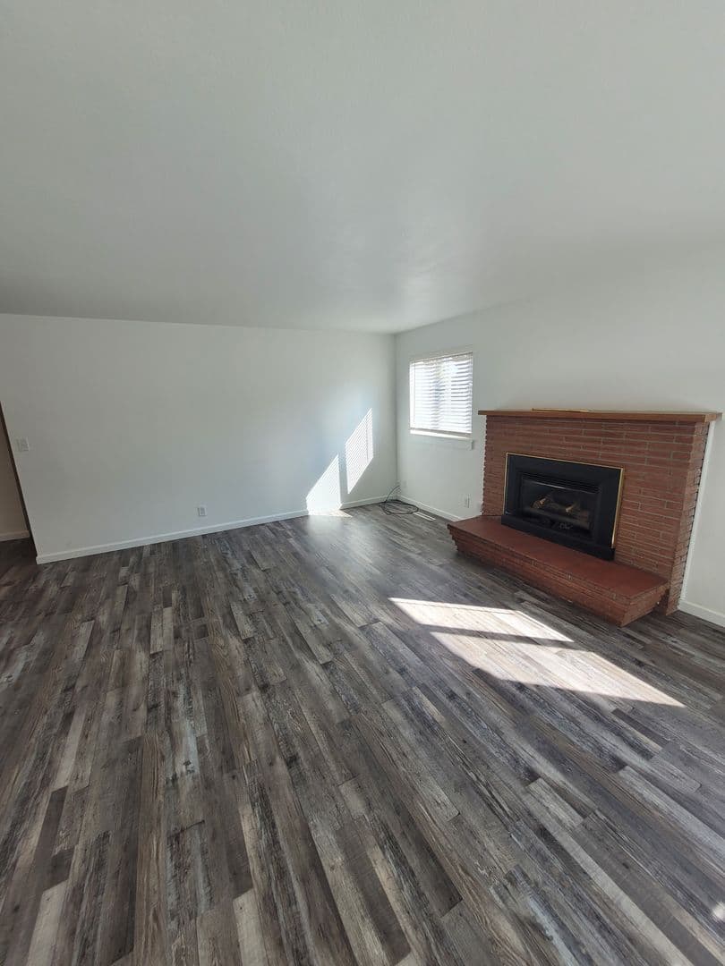 Eugene House: 425 Archie St