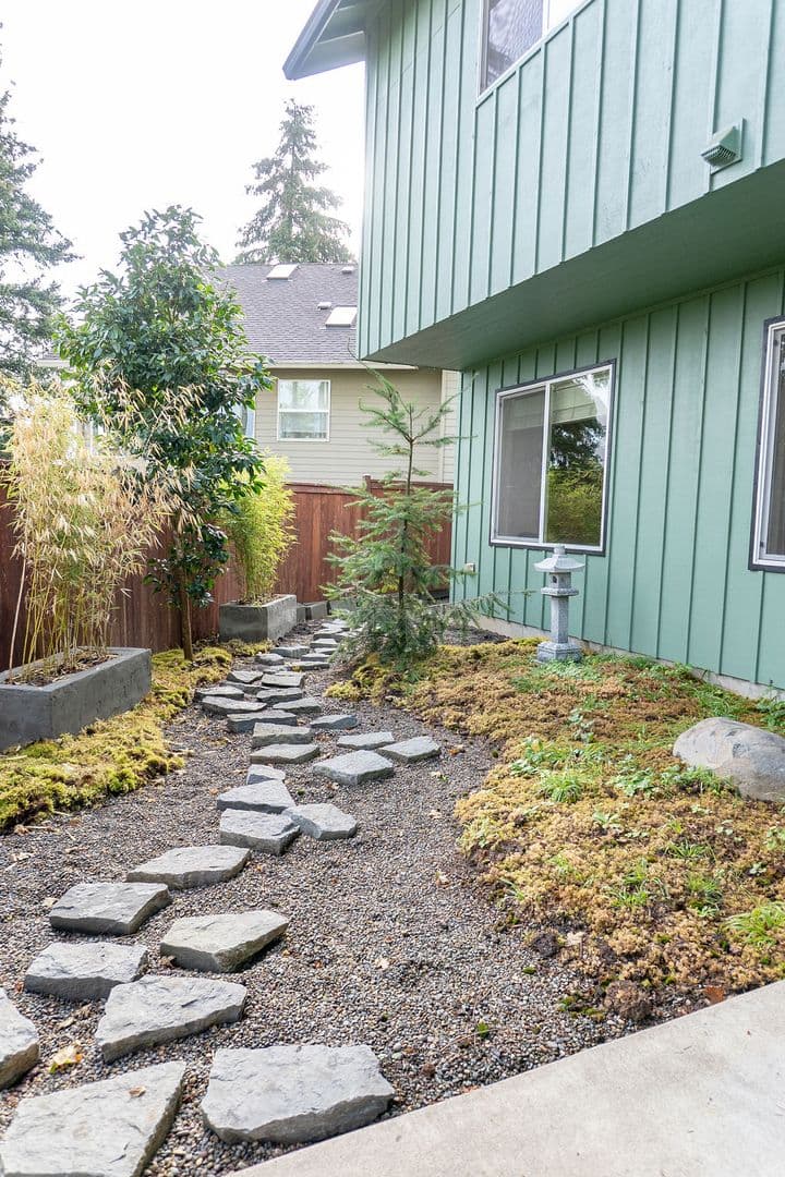 Eugene House: 3345 Bentley Ave