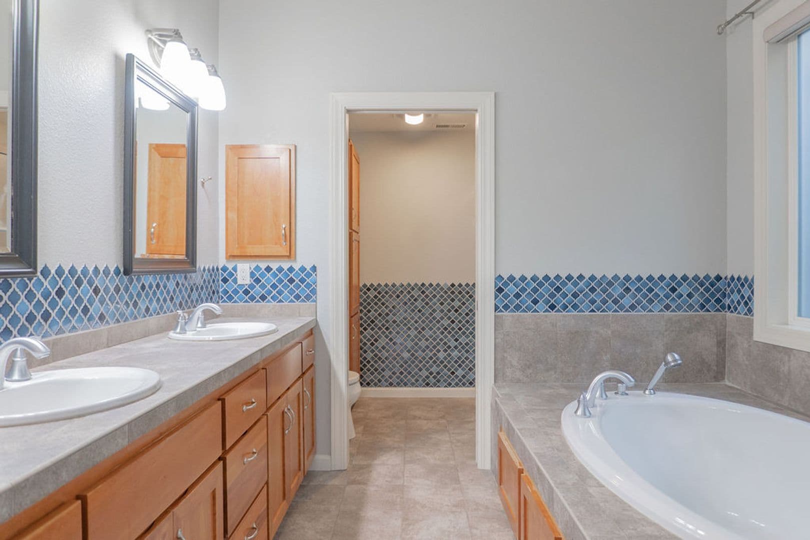 Eugene House: 3345 Bentley Ave
