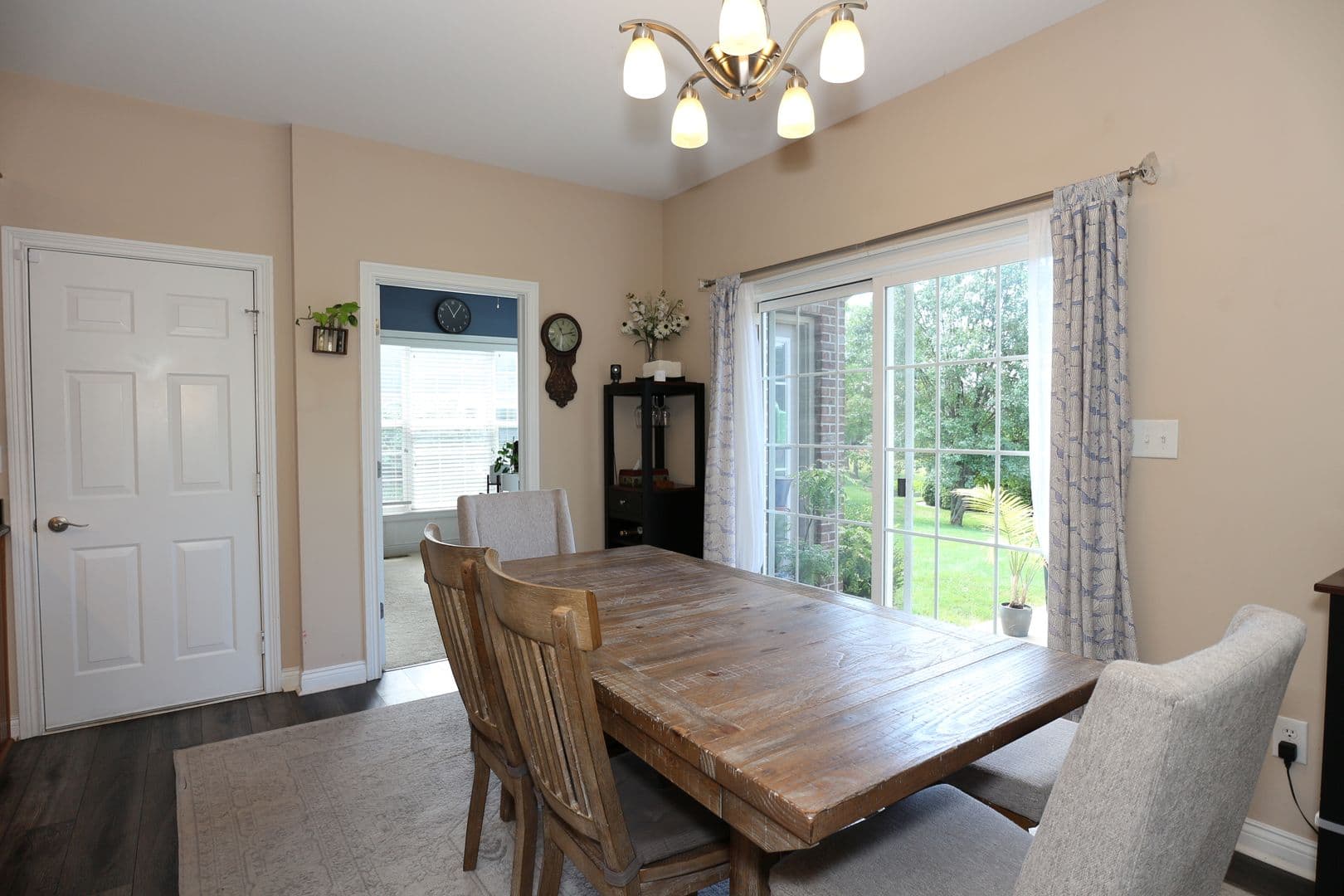 Brownsburg House: 347 Prebster Drive