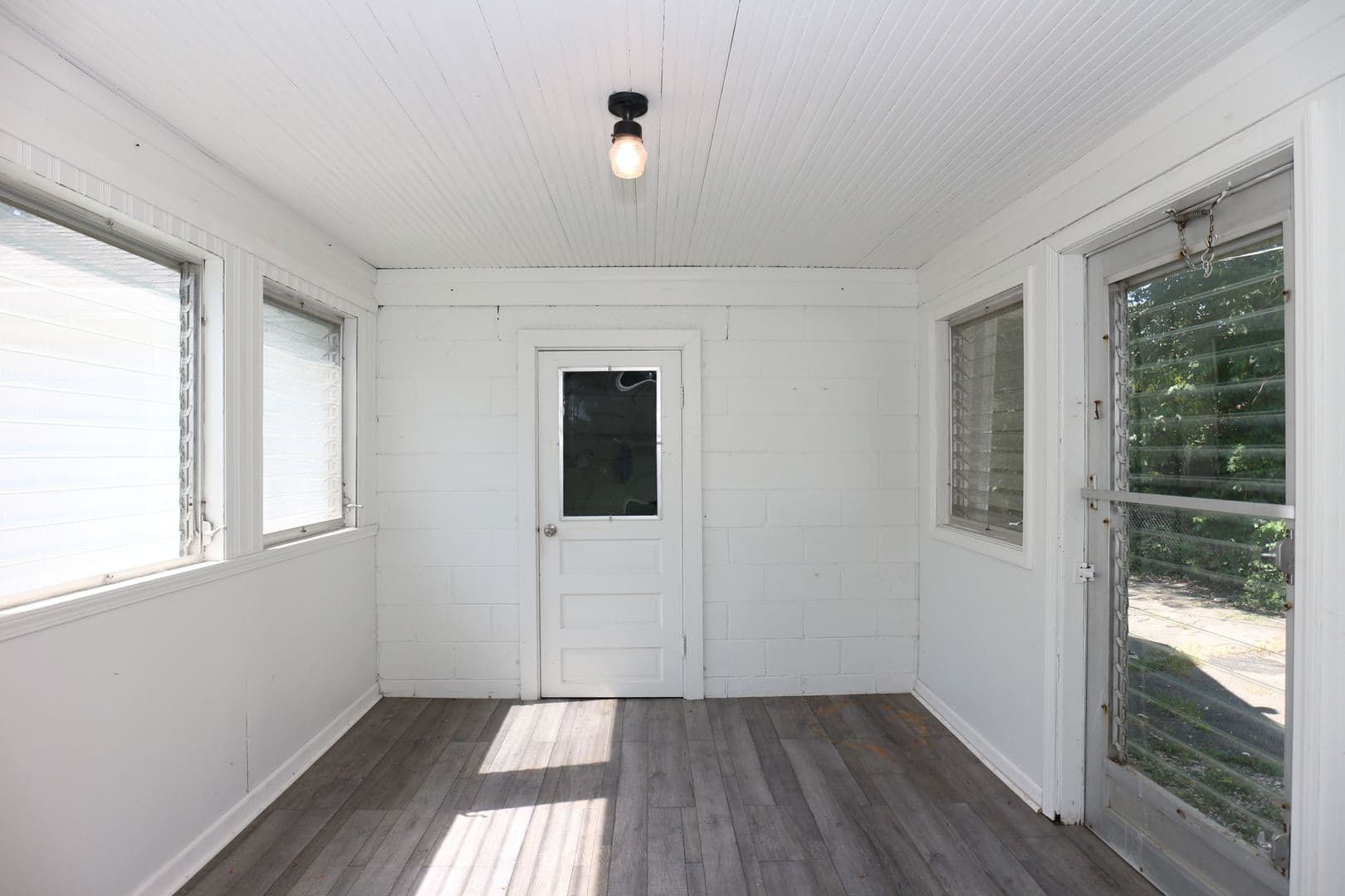 Indianapolis House: 5838 Primrose Ave