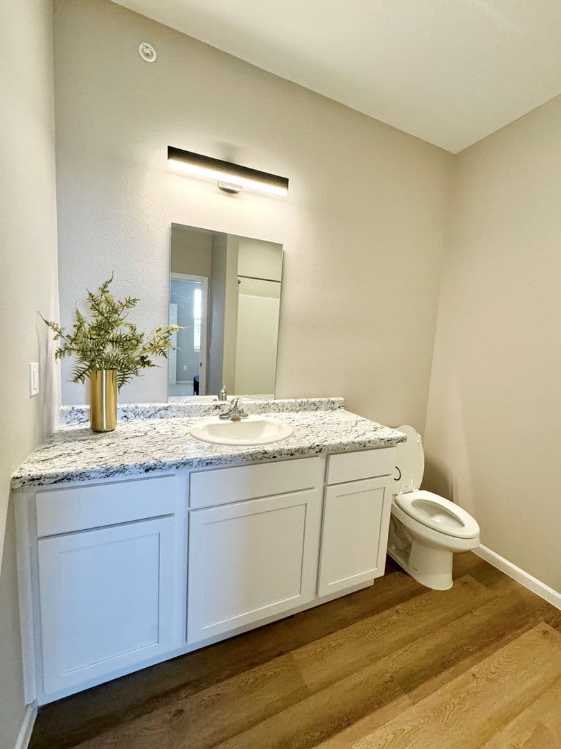 Dodge City Apartment: 1514 Avenue K