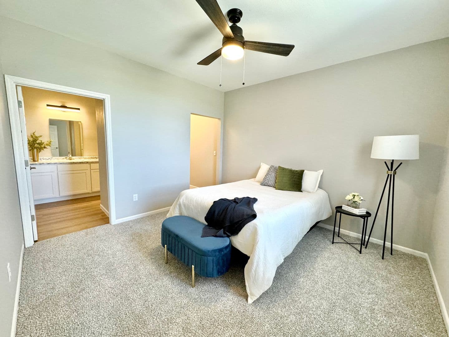 Dodge City Apartment: 1514 Avenue K