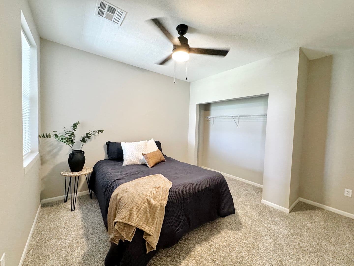 Dodge City Apartment: 1514 Avenue K