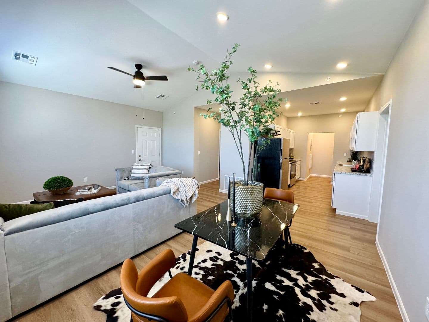 Dodge City Apartment: 1514 Avenue K