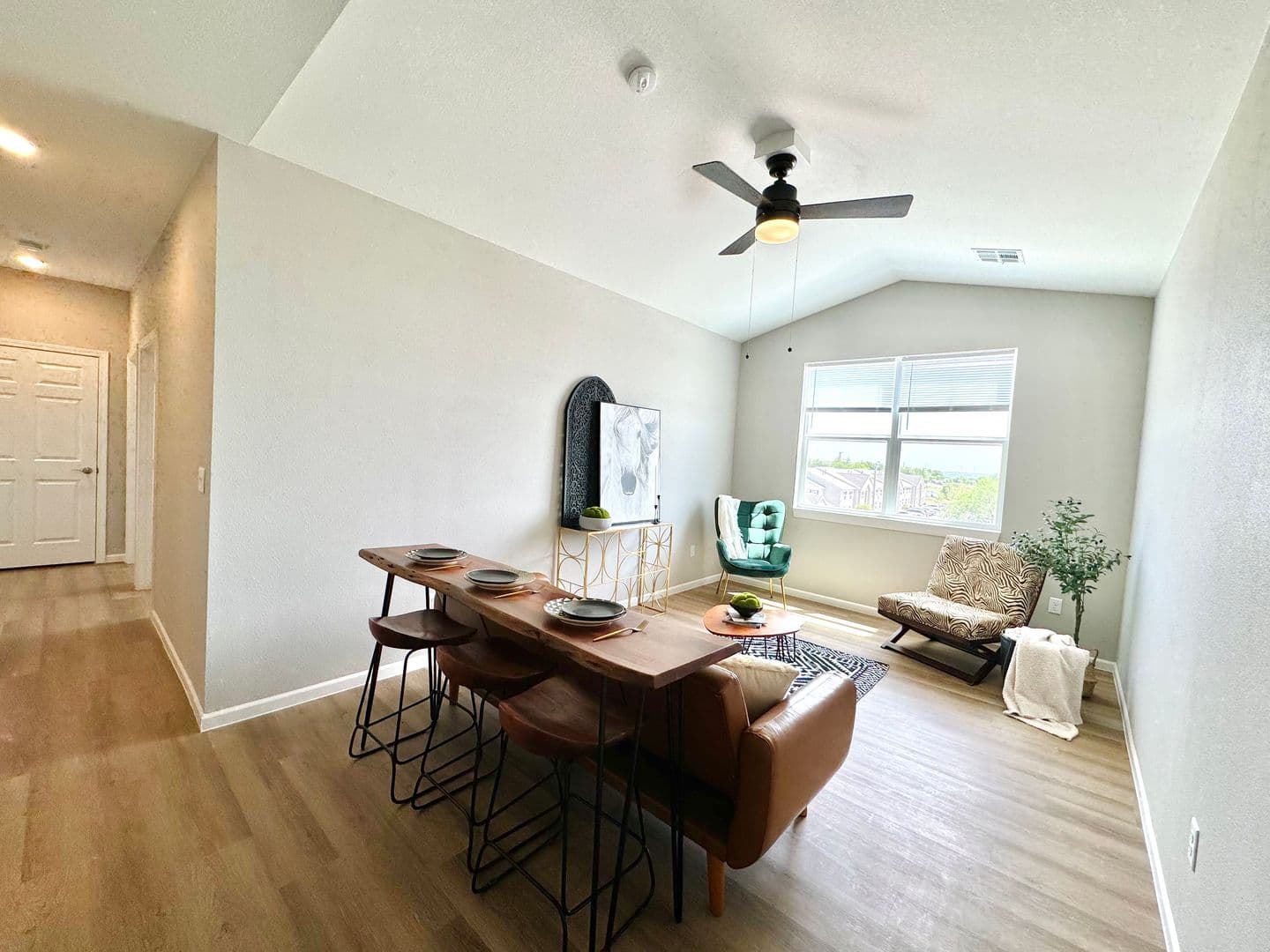 Dodge City Apartment: 1514 Avenue K