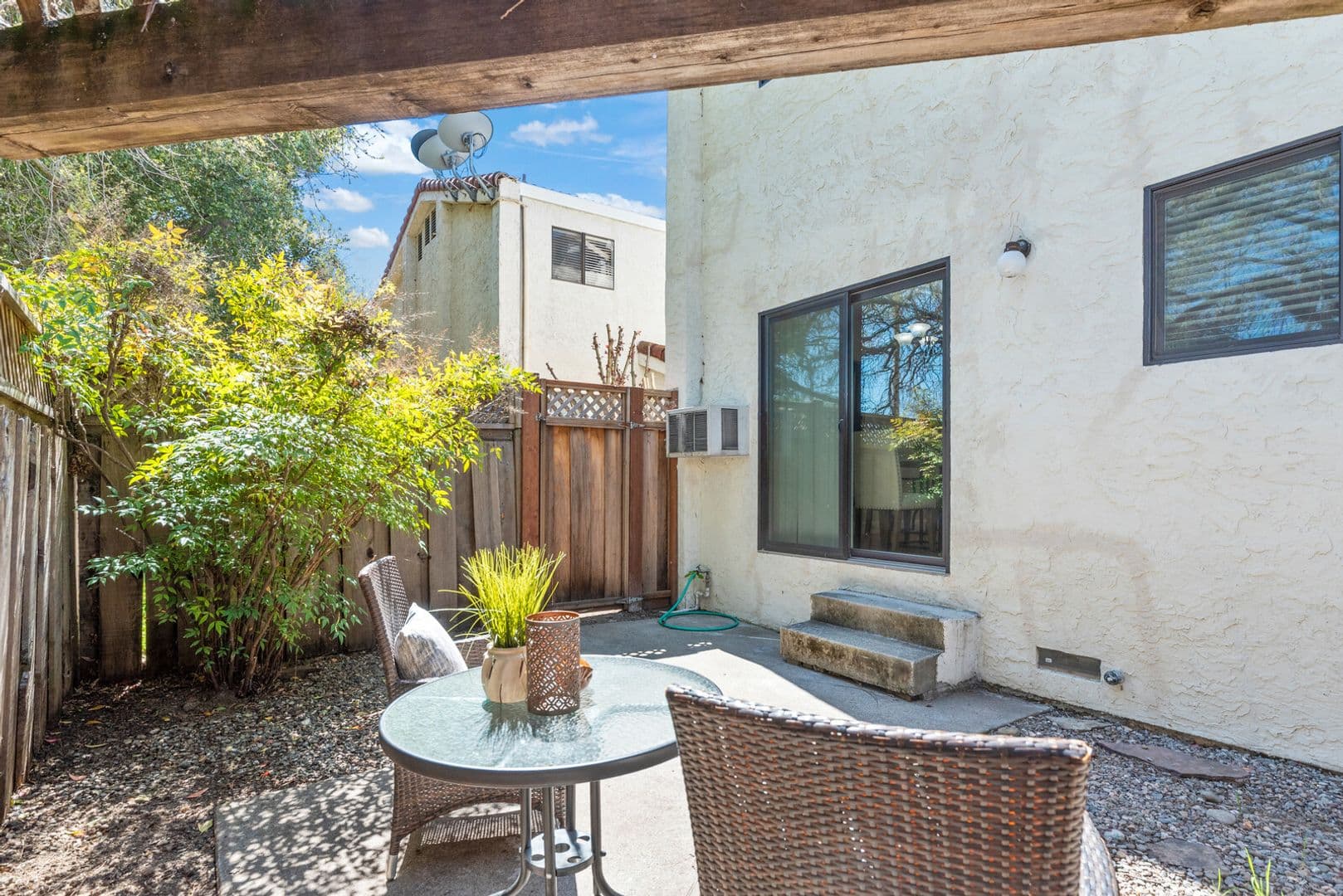 Morgan Hill Apartment: 220 Berry Ct