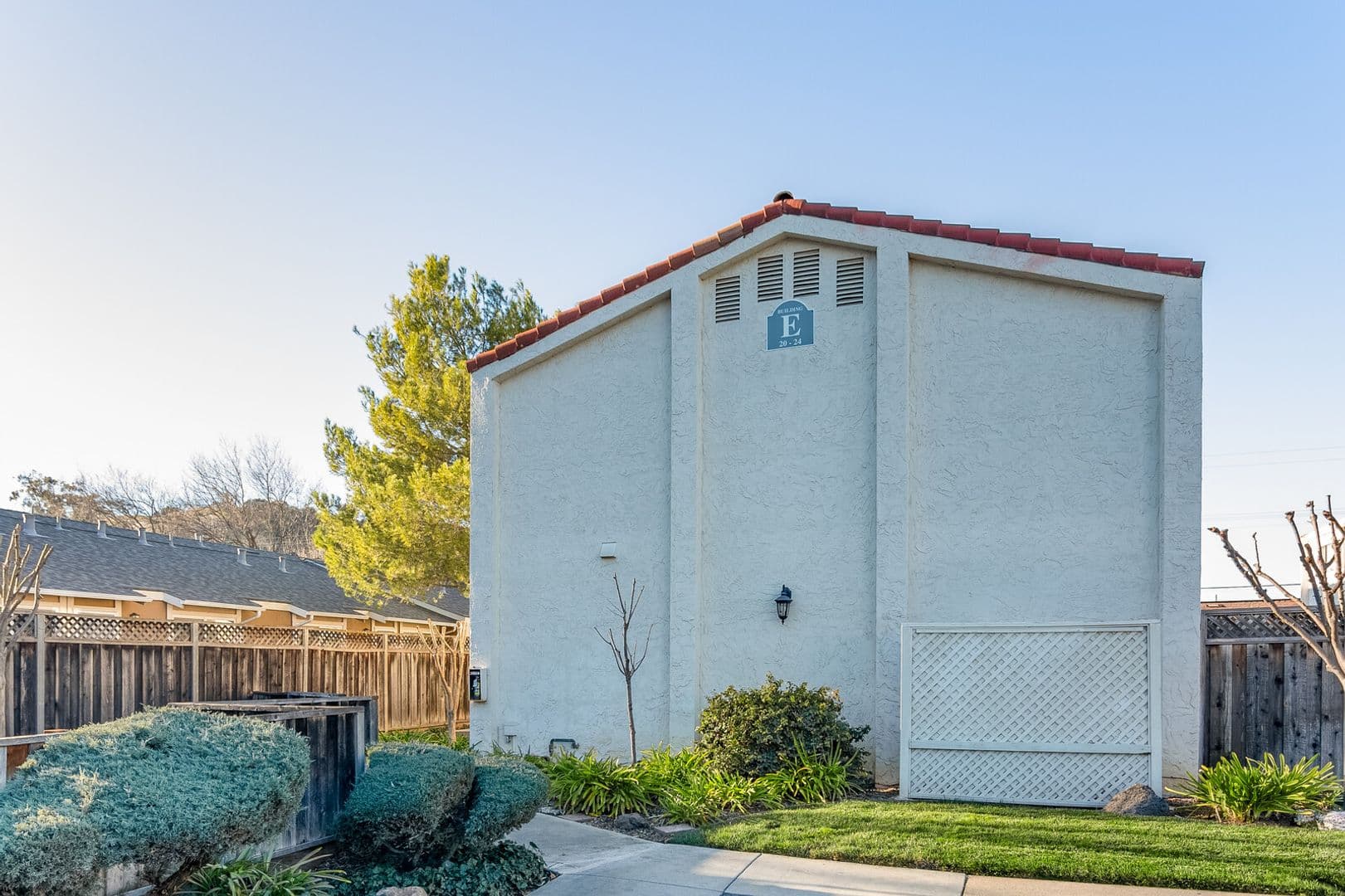 Morgan Hill Apartment: 220 Berry Ct