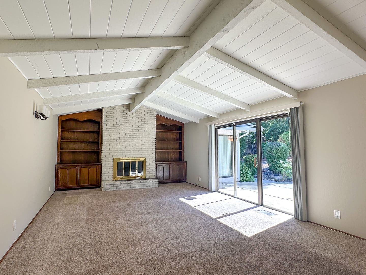 Saratoga House: 18530 Rancho Las Cimas Way